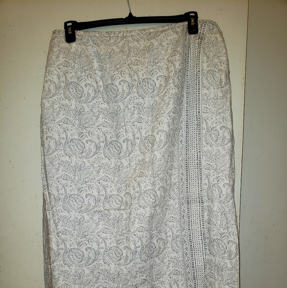Women's Wrap Around Skirt
